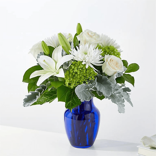 Snowy Dreams Bouquet (made in a clear vase)